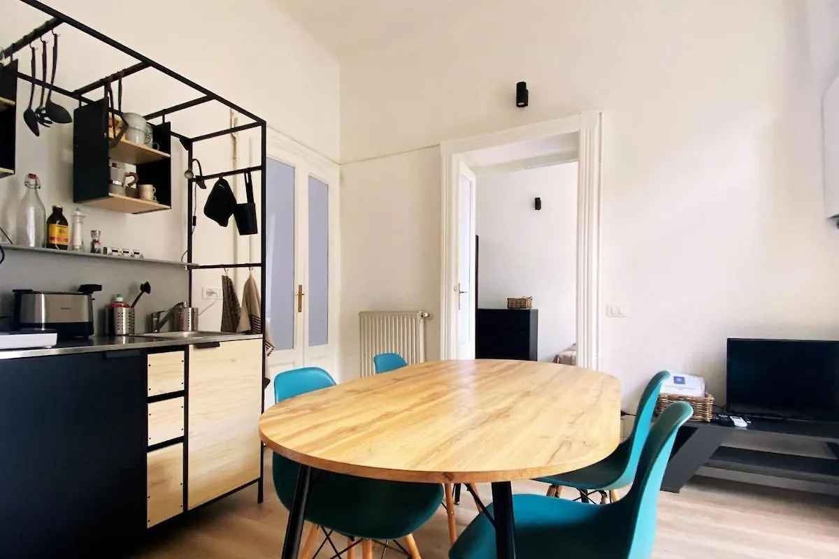 The Cozy Nest Appartement Como 0*,  Italië