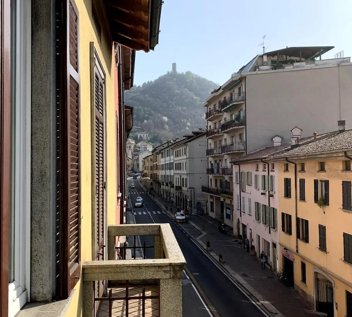 The Cozy Nest Lejlighed Como 0*,  Italien